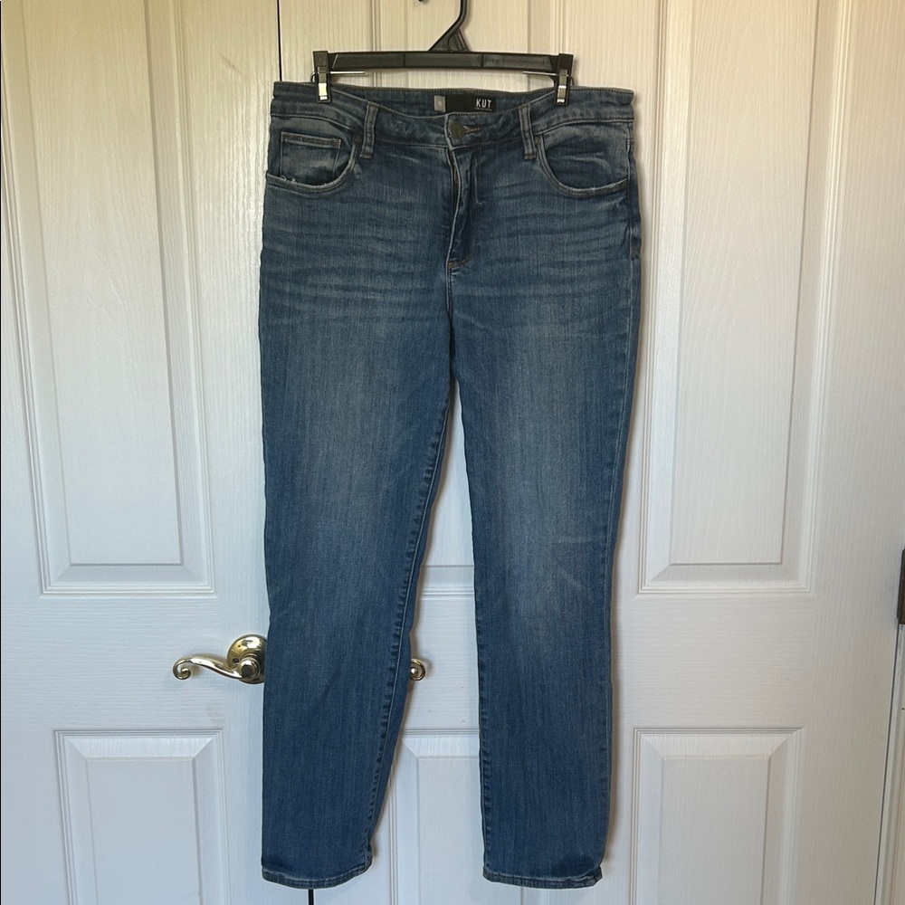 Kut from the Kloth Classic Blue Jeans, Reese Straight Leg, size 10L